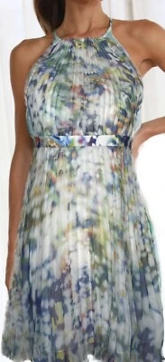 Mini Vestido Phoebe Couture Cuello Halter Plisado Ajuste y Estilo Estampado Acuarelas Foto 1 de 4