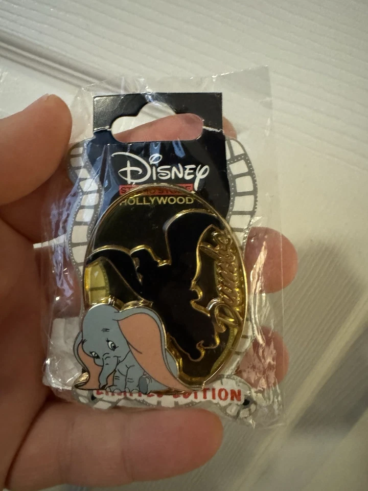 Prendedor Disney DSSH D23 Dumbo Baby Growing Up LE 400 Foto 1 de 1
