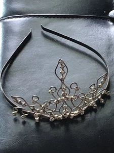 Vintage Tiara Jewelry Head Wear - Picture 1 of 6