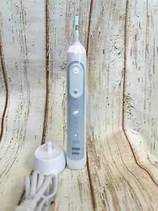 Braun Oral-B Genius X Limited 6 Cleaning Modes Electric Toothbrush - WHITE/GREY - Picture 1 of 8