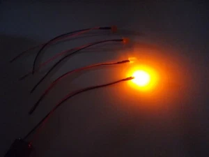 10MM DIFFUSED ORANGE LED LIGHTS 7/24V DC + HOLDERS FOR LGB G SCALE TRAIN SCENERY - Picture 1 of 2