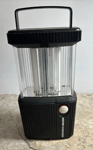Vintage Ray-O-Vac Fluorescent Lantern Workhorse Light Model WH8 NEW!! - Picture 1 of 10
