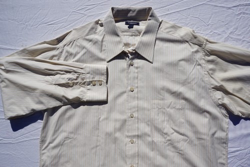 Camicia elegante Burberry London con bottoni davanti. Riga beige etichetta uomo 17 1 2 36. Us intime ottimeioni