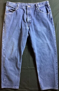 Wrangler Jeans Relaxed Fit Premium Quality 100% Cotton Denim Men's Sz. 40 x 32 - Picture 1 of 5