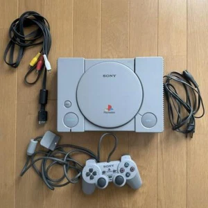 Sony PlayStation 1 PS1 SCPH-7000 Gray Game Console Set Japanese Version F/S - Picture 1 of 4