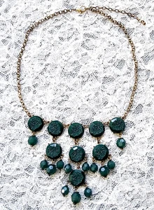 Vintage klobige grüne Faux Druzy, goldfarbene Halskette, Egyptian Revival, Dillard's - Bild 1 von 5