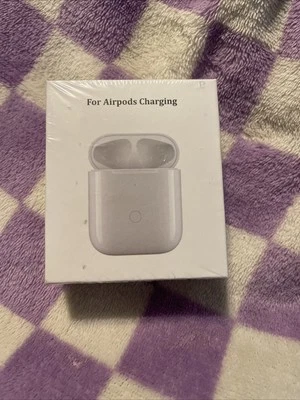 Estuche de carga inalámbrica para AirPods  Foto 1 de 2