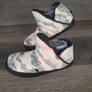 The North Face ThermoBall Traction Winter Boot Pink and Gray Camo Size 7 - Picture 1 of 13