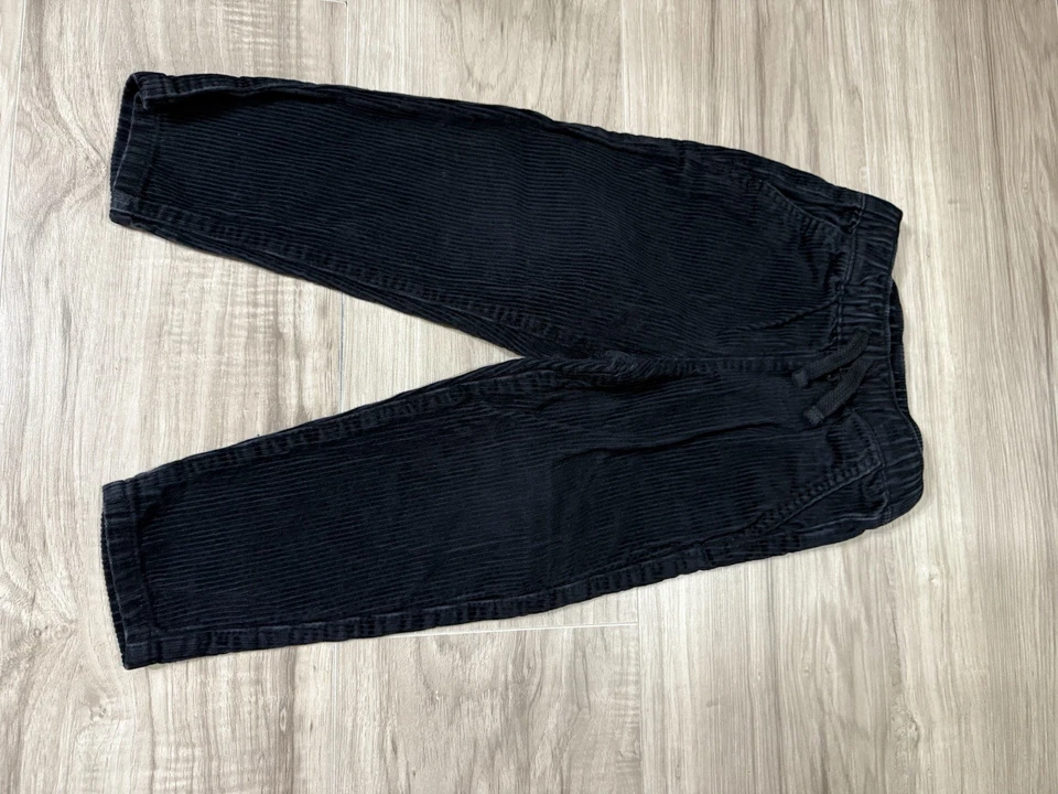 Pantalones Old Navy para niño talla 3T negros con bolsillos cintura elástica Foto 1 de 4