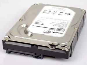 2TB Seagate Desktop SSHD interne SATA 6 GBit/s Hybrid-Festplatte 3.5 Zoll 64MB - Bild 1 von 2