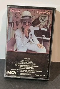 1974-1977 Elton John "Greatest Hits Volume 1 & 2" Cassette Tape Works - Picture 1 of 4