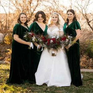 Revelry- Women’s Bridesmaid Wedding Gwen Velvet Dress in Emerald 613, Size 14 - Picture 1 of 16