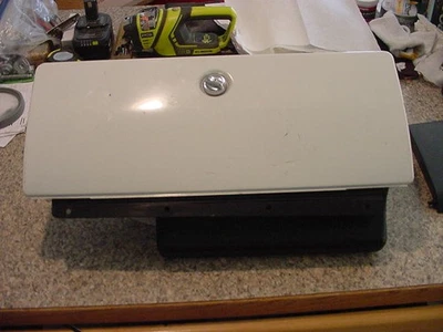 Chevrolet GMC Truck Suburban Blazer 1973-1987 guantera blanca aire acondicionado Foto 1 de 4