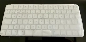 APPLE MAGIC KEYBOARD WITH TOUCH ID UK & USB-C CABLE - Picture 1 of 2
