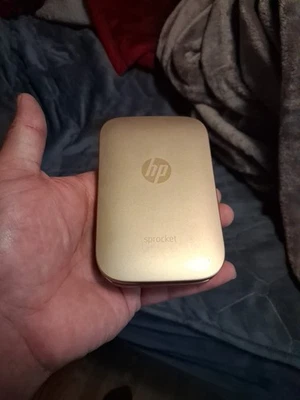 HP Sprocket Portable Zink Photo Printer GOLD Z3Z94A - SNPRH-1603 - Image 1 of 3
