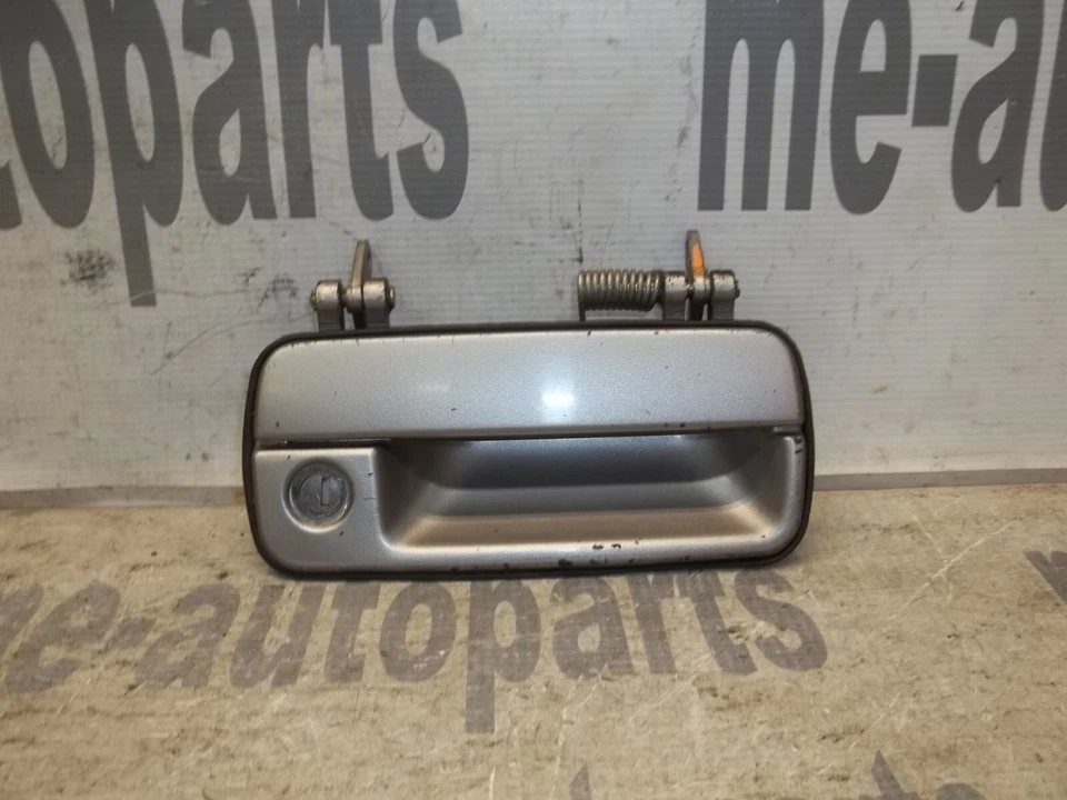 Cadillac Deville 1994-1999 OEM lado del pasajero delantero derecho manija de puerta exterior Foto 1 de 4