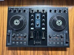 Native Instruments TRAKTOR KONTROL S2 MK1 DJ Controller 2ch