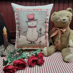 ALMOHADA DE POEMA ROSA ROJA DE COLECCIÓN FOLK PRIMITIVO ESTILO VICTORIANO VALENTÍN ESTILO - Imagen 1 de 13