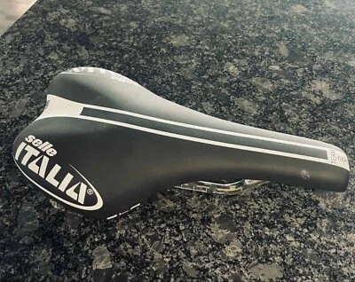 Saddle SELLE ITALIA SLR CARBON TEAM EDITION - Color Black - Image 1 of 3