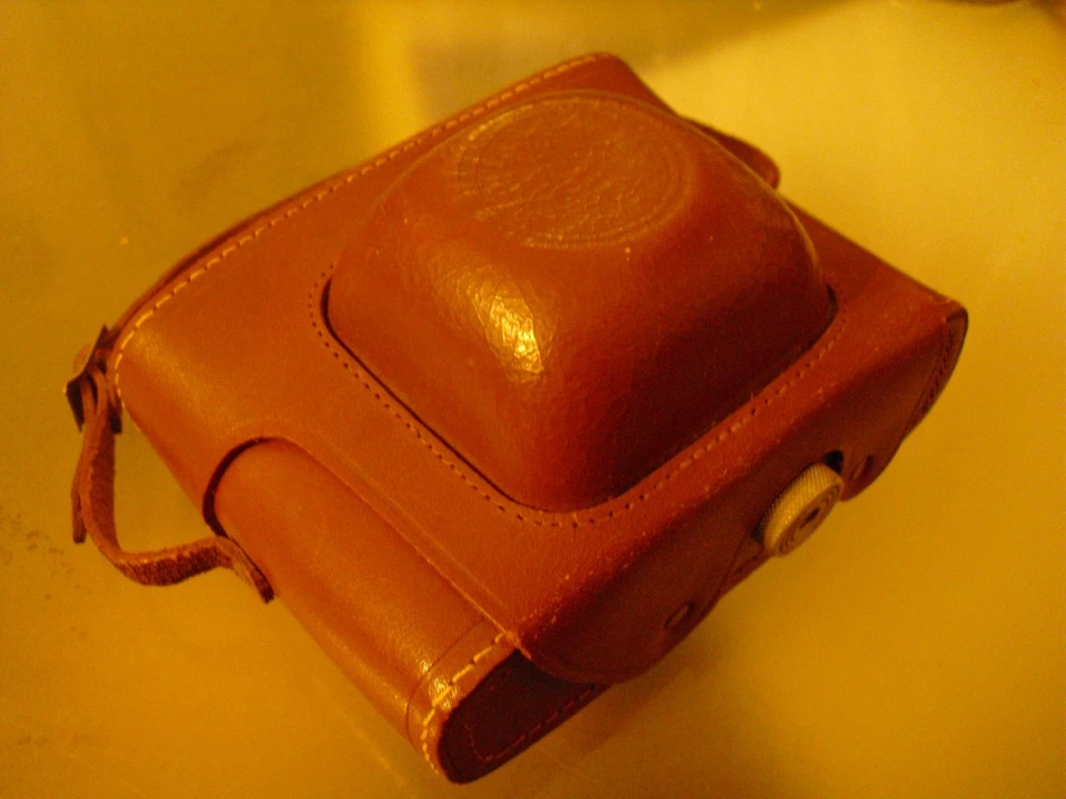 Agfa Isoly mit Lederköcher-Sammlerstück - Bild 1 von 4