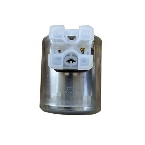 1PCS NEW For REXROTH R900019793 solenoid valve coil 24VDC - Image 1 of 1