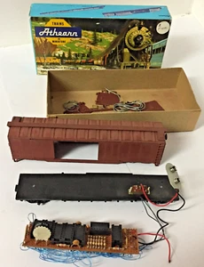 (H0) For Parts or Repair Brown Box Car Only Good 7.5/10 TLC - Picture 1 of 11