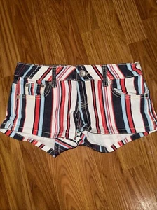 Almost Famous Shorts Womens Size 3 Red/white/blue Striped - Picture 1 of 4