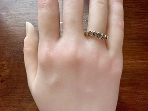 14k Yellow Gold .15ctw 5 Diamond Ring Band Sz 6.5 - Picture 1 of 8