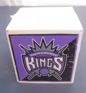 SACRAMENTO KINGS CARTACEO BANCONOTE CUBO CIRCA 1.000 FOGLI NUOVO SIGILLATO NBA - Foto 1 di 1