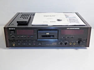 Sony DTC-2000ES High-End DAT-Recorder mit Holzseitenteilen, FB&BDA, 2J. Garantie - Bild 1 von 11