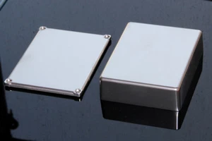 Aluminium Gehäuse 1590BB Chrome pulverbeschichtet Die Cast Enclosure Alu chrom - Picture 1 of 1