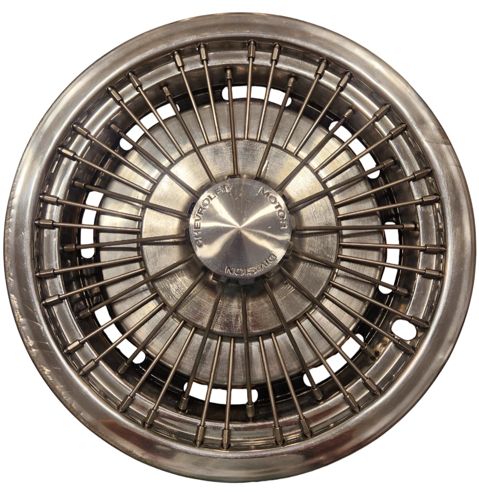 Cubierta de rueda tapacubos de alambre Chevy Monte Carlo Chevelle Ect 1973-1976 15" # 341332 Foto 1 de 4