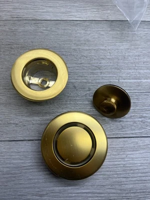 Kit de drenaje de bañera Dearborn K98BGPS True Blue 1-1/2" - Desbordamiento - Dorado cepillado LEER Foto 1 de 4