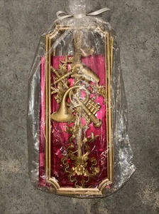 1 Pair VTG Syroco Inc 2 Gold Instrument Wall Hangings Home Decor 1964 14"x5 1/4" - Picture 1 of 3