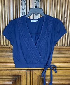 E&M Womens Top Small Blue Navy Cropped Boho Cottagecore Deep V Neck Tie - Picture 1 of 13