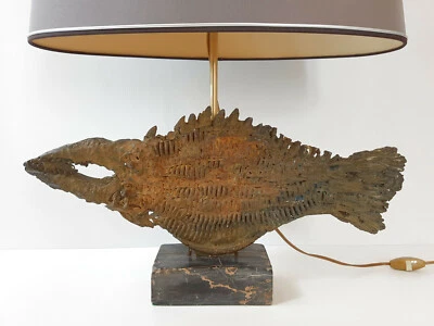 LAMPE DE TABLE POISSON SCULPTURE BRUTALISTE EN BRONZE SUR MARBRE 1970 VINTAGE - Photo 1/4