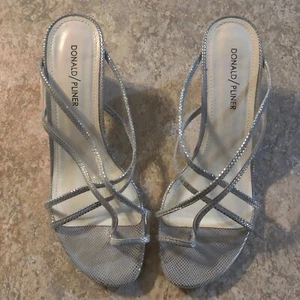 Donald Pliner sandalo slide tacco argento 8,5M donna - Foto 1 di 10