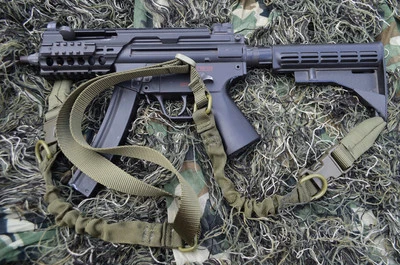 Eslinga elástica de 2 o 1 punto con cubiertas de cierre para escopeta de rifle (VERDE) Foto 1 de 4