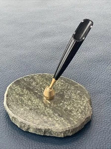 Vintage Green Polished Marble Pen Holder MCM Desktop Paperweight Fountain Pen - Picture 1 of 4