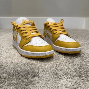 Size 5Y  Women Size 6.5 - Jordan 1 Pollen White - 553560 171 - Picture 1 of 8