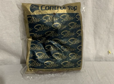 Pantimedias Silkies Talla M Control Top Medianas Beige EE. UU. Foto 1 de 2