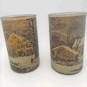 (2) Candele Vintage Unburned Currier & Ives Zucchero Frosted 6" Scena Invernale Country - Foto 1 di 10