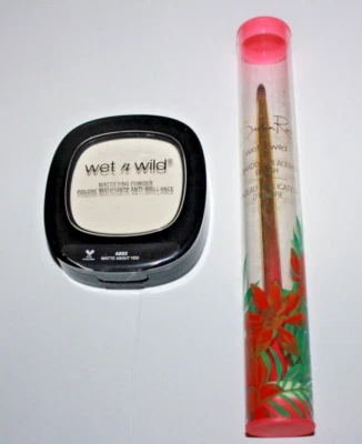 Wet n Wild Mattifying Powder A852 Matte About You + Eyeshadow Placement Brush - Image 1 of 2