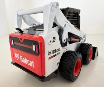 1:25 Bobcat S750 Skid Steer Loader Diecast Model 6988732 By Wan Ho - Image 1 of 4