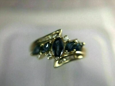 Anillo con racimo de zafiro creado en laboratorio de corte marquesa de 2 quilates para mujer enchapado en oro amarillo de 14 k Foto 1 de 4