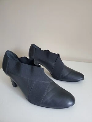 Easy Steps Ankle Boots Black Leather Size 8C Slip On 7cm Cone Heels Stretch - image 1 of 4