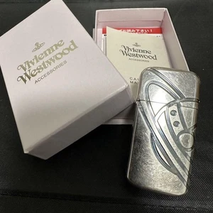 Vivienne Westwood Feuerzeug mit Zubehör - Bild 1 von 8