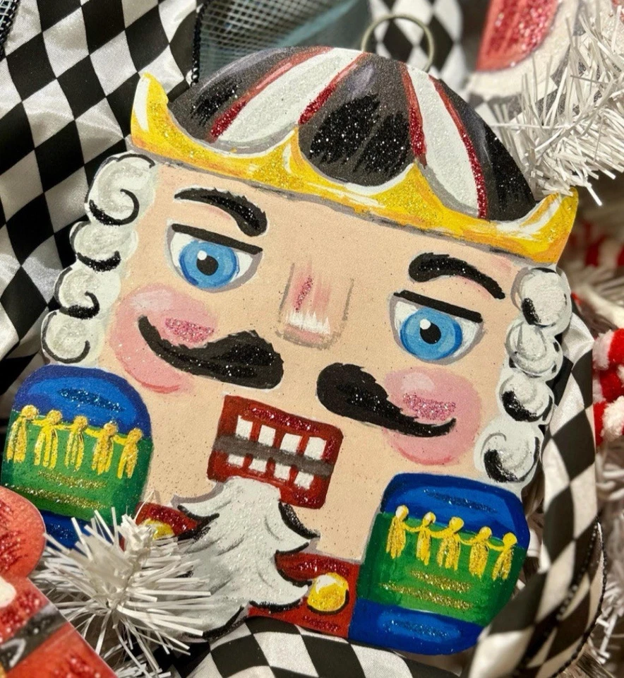 The Round Top Collection School Bus Metal Charm