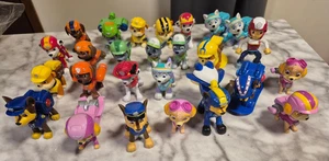 Konvolut 26 Paw Patrol Action Figuren Nickelodeon Spin Master Spielzeug - Bild 1 von 5