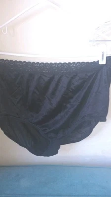 Verdadero Vintage Sedoso Fruto de LOOM ENCAJE Cintura Nylon Negro Calzoncillos Bragas Talla 10 Foto 1 de 3